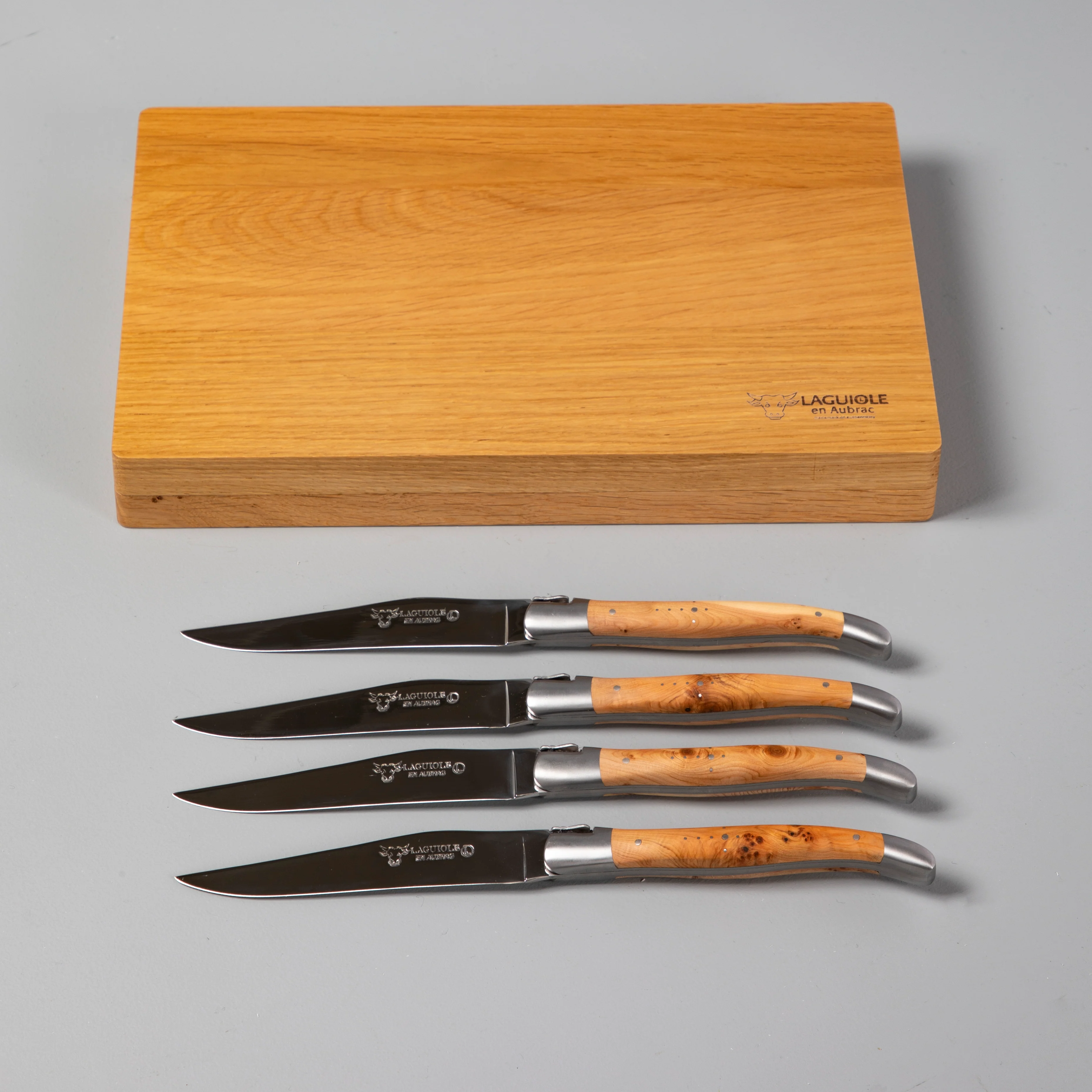 Laguiole en Aubrac Handcrafted Steak Knives, Set of 4, Juniper Wood - Image 4