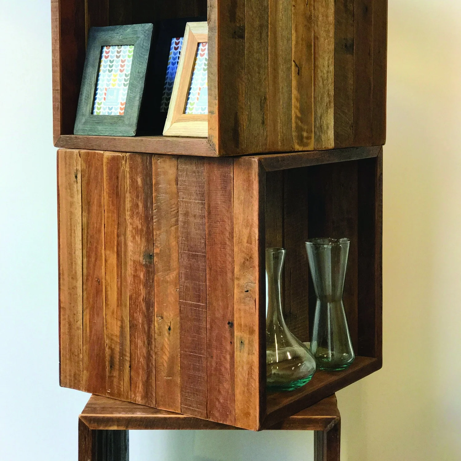 Premium Recycled Decanter with Lid - Image 4