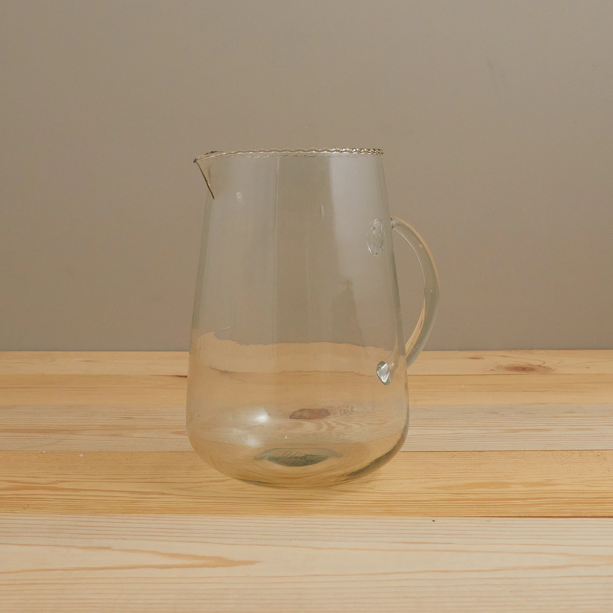 Ruffle Glass Pitcher - Image 4