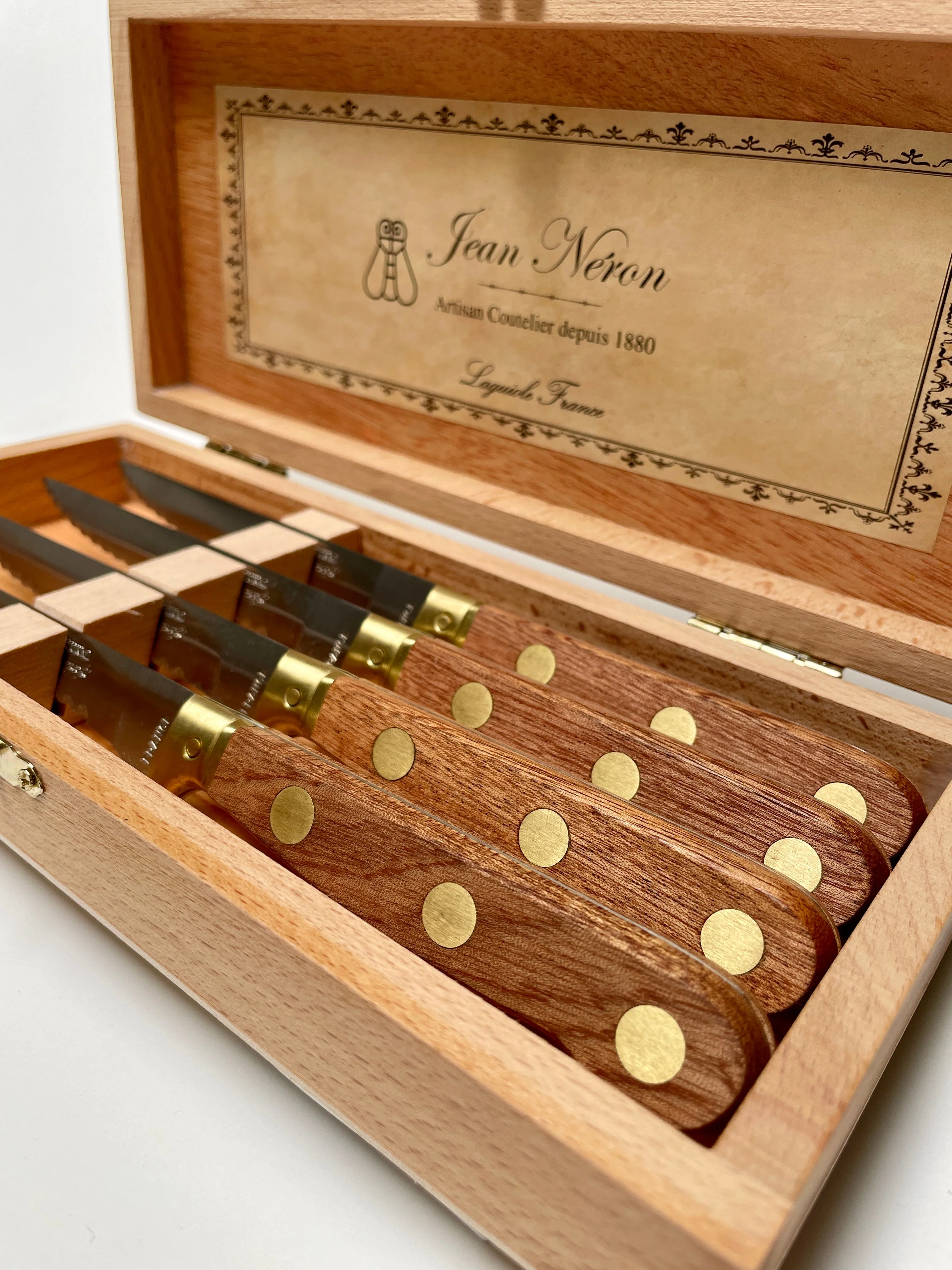 La Fourmi 4 Piece Laiton Steak Knife Set in Wood Presentation Box - Image 3